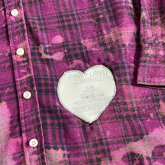 Handcrafted Flannel Shirt with Pink Floyd Graphic - Picture 5 of 7